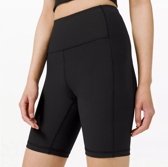 Lululemon Ribbed Contoured High Rise Short 8" - Picture 4 of 8